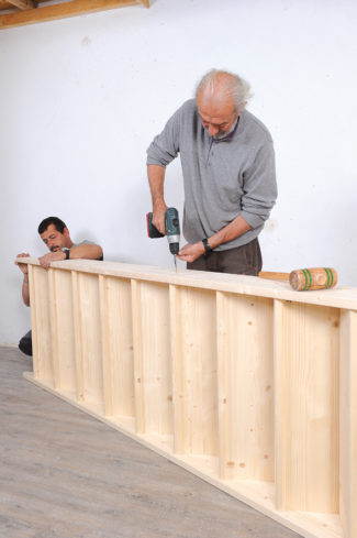 Bricolage avec Robert-escalier en bois-30