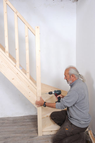 Bricolage avec Robert-escalier en bois-38